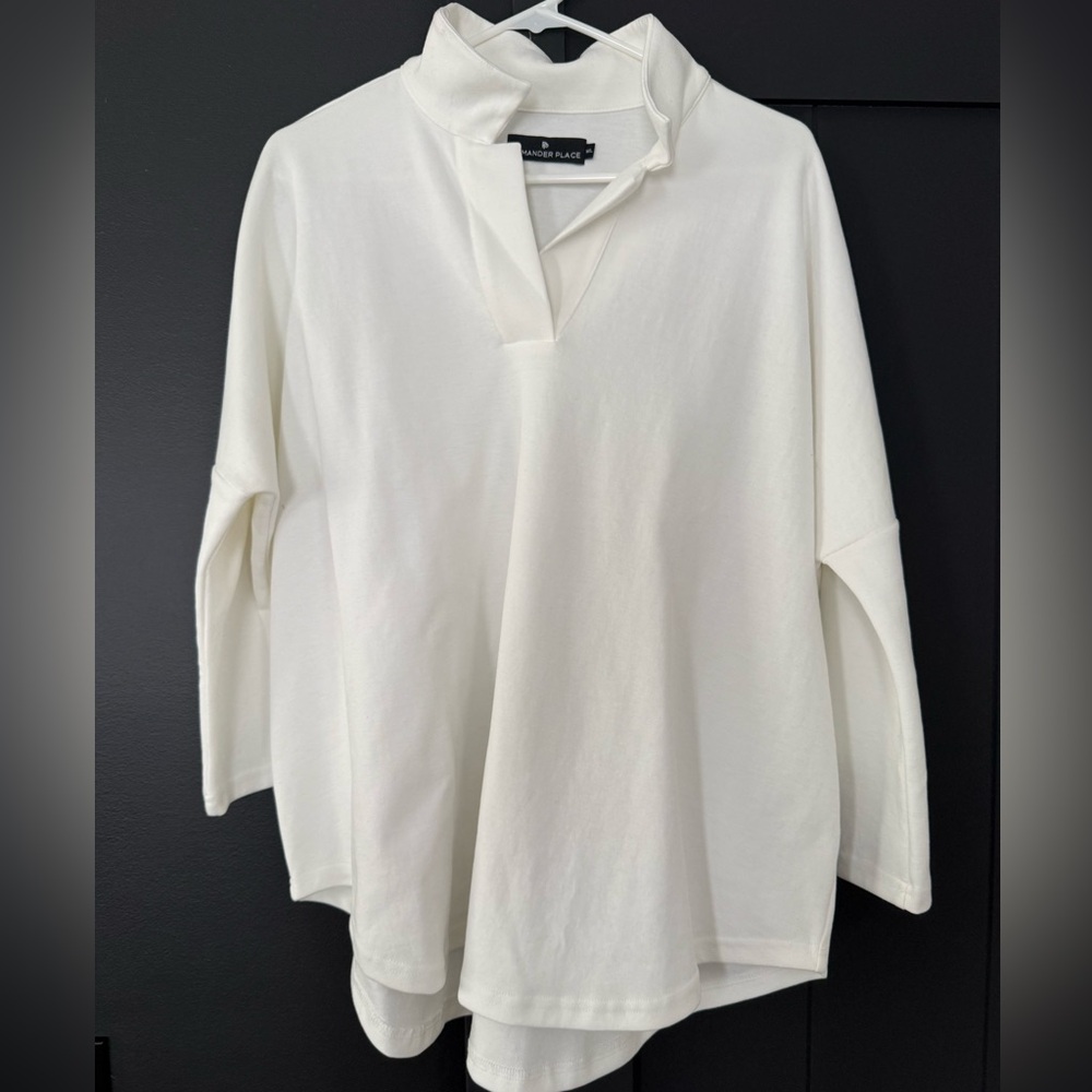 Tuckernuck Pomander Place White Easy Polo Sweatshirt Sz M/L NEW